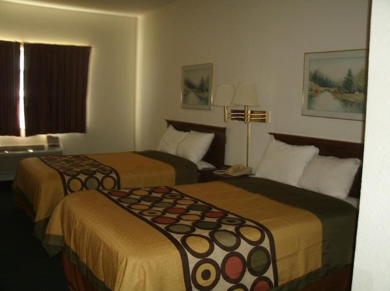 Super 8 By Wyndham Platte City Kansas City Area Exteriör bild
